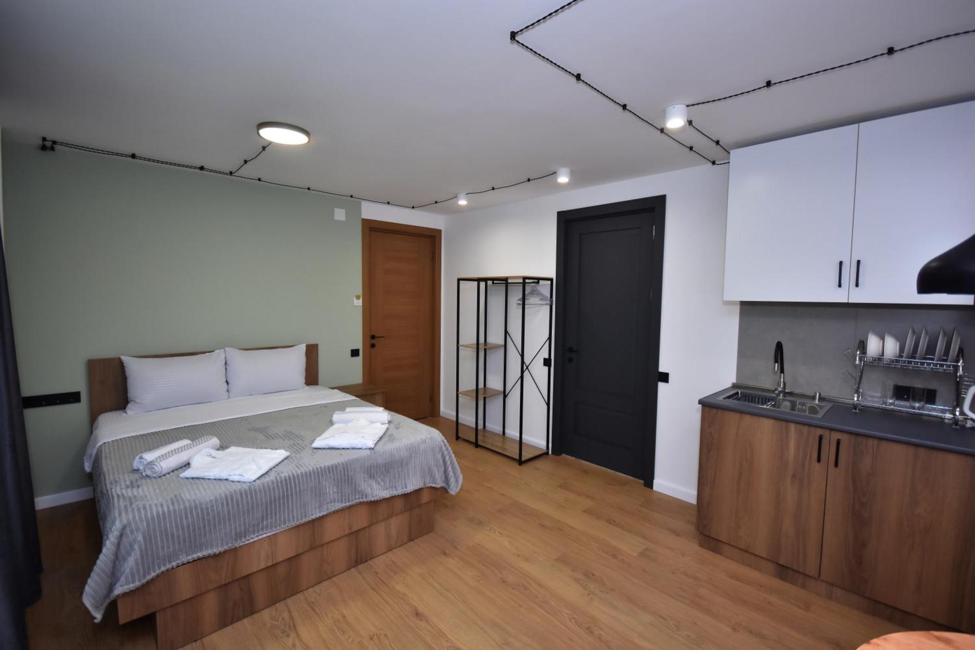Pine Aparthotel Шекветили Экстерьер фото